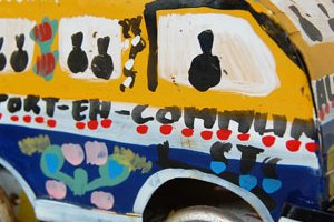 Le marché artisanal de Soumbédioune