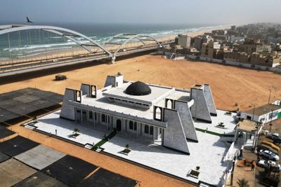 Mosquée et mausolée Limamou Laye